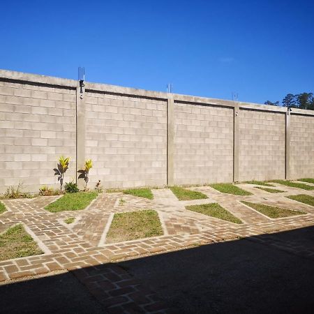 Hotel Y Residencia La Cofradia Santa Rosa de Copán Exterior photo